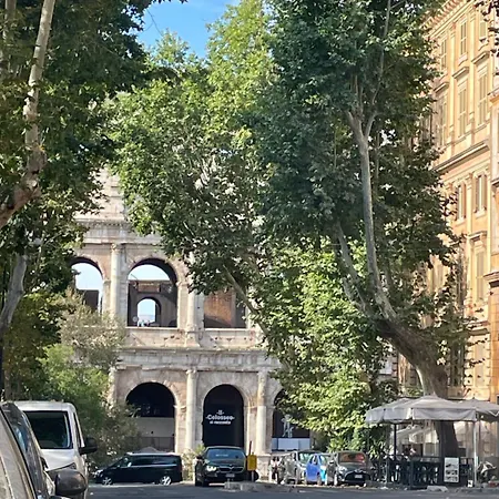 Al Parco Del Colosseo * Řím