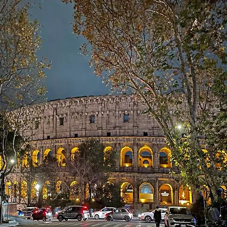 Al Parco Del Colosseo * רומא